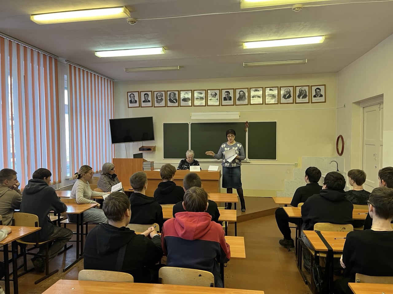 «Истории и судьбы»: первокурсники БПромТ отправились в путешествие по Братску!